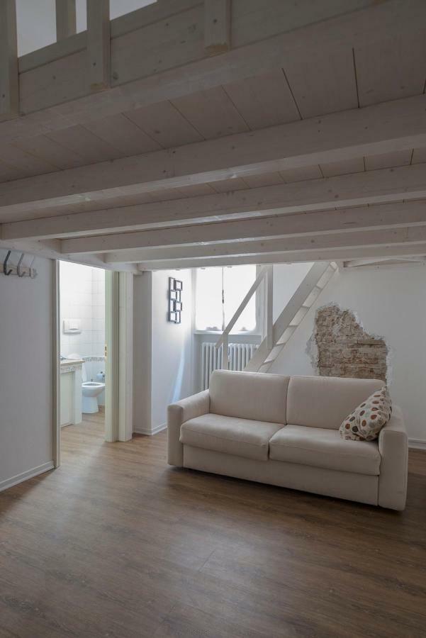 New Loft In The Heart Of Bologna 2 Apartment ภายนอก รูปภาพ